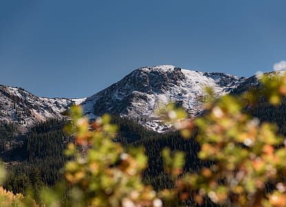 mountains under blue sky thumbnail