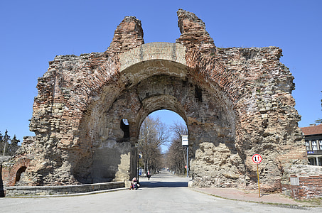 gray concrete arch gate thumbnail