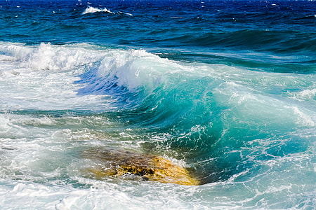 body of water photo thumbnail