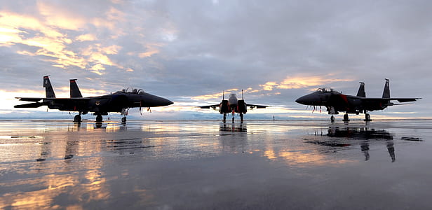 three black fighter jets thumbnail