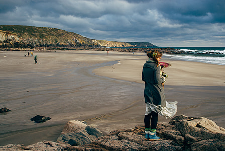 Girl on Seashore thumbnail