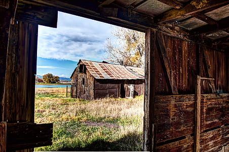 brown wooden barn thumbnail