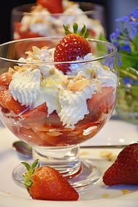 strawberry sorbet thumbnail