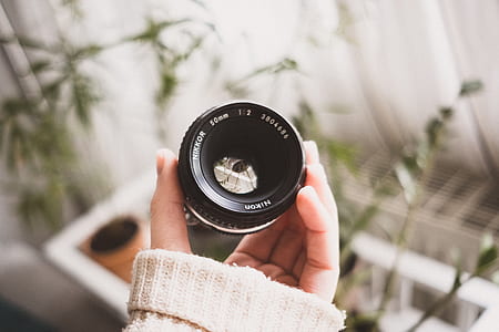 shallow focus photo of camera lens thumbnail