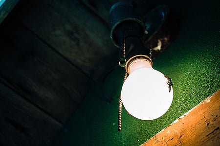 light bulb thumbnail