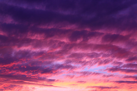 maroon and purple clouds at sunset thumbnail