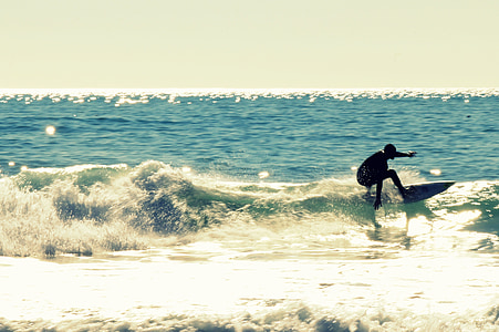 man surfing on water waves thumbnail
