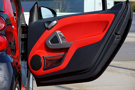 opened car door thumbnail