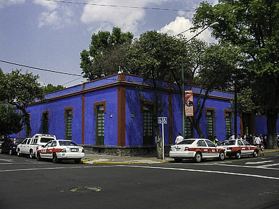 Museo Frida Kahlo in Mexico City thumbnail
