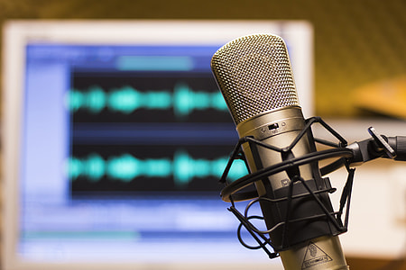 silver and black microphone condenser thumbnail