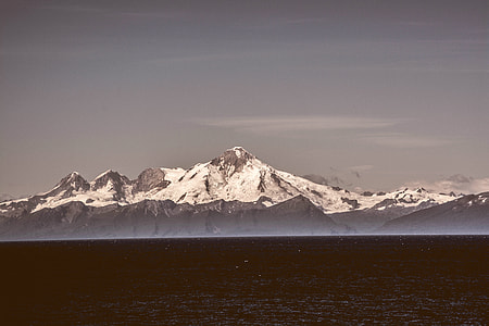 Mountains beyond the water thumbnail