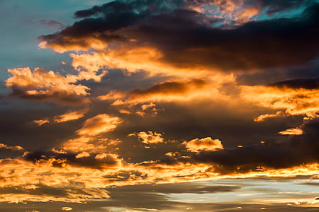 golden hour clouds thumbnail