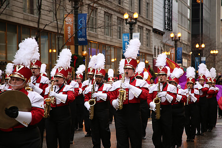 Thanksgiving March parade in Chicago, Illinois thumbnail