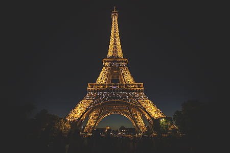 low angle photography of Eiffel Tower, London thumbnail