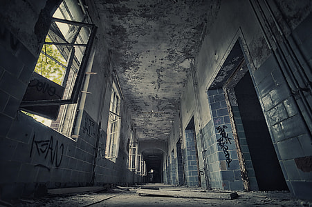 structural photo of abandoned building thumbnail