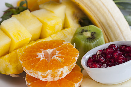 orange and pineapple slices thumbnail