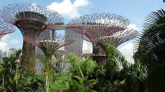 photo of marina bay sands during day time thumbnail