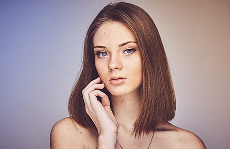 topless woman with nude lipstick thumbnail