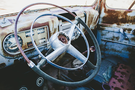 broken gray steering wheel thumbnail