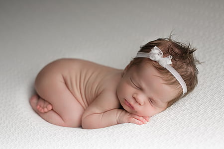 naked sleeping baby photo thumbnail