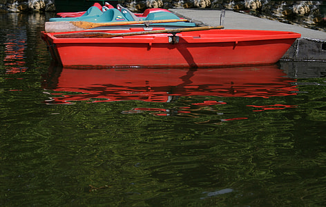 Boat, Reflection thumbnail