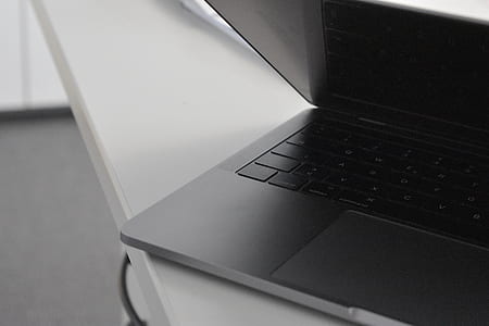 MacBook Air thumbnail