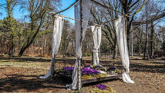 gray metal pergola thumbnail