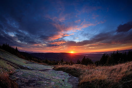 landscape photography of sunrise and mountain thumbnail