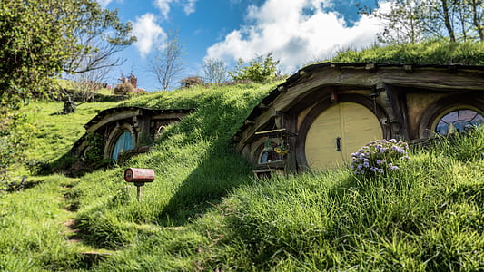 The Hobbit house during daytime thumbnail