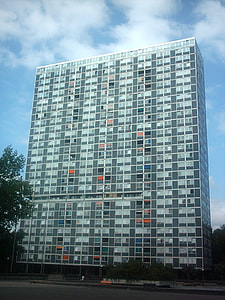 Lignon residential tower in Vernier, Switzerland thumbnail
