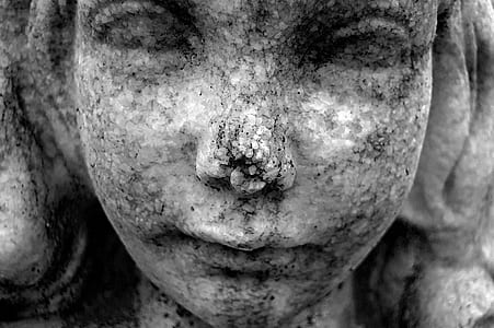 close up photo of female statue thumbnail