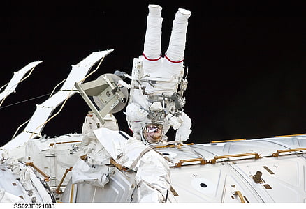astronaut in up-side-down position thumbnail