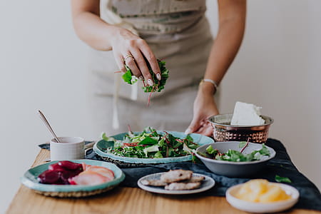 Preparing a yummy and healthy meal thumbnail