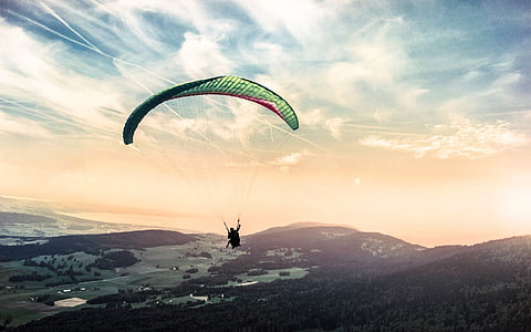 green parachute thumbnail