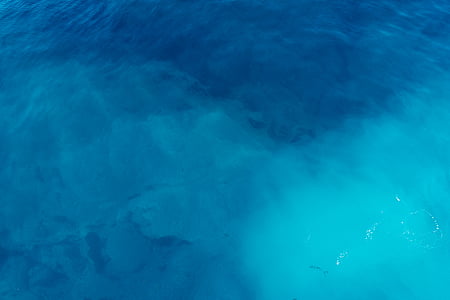 aerial photography of body of water thumbnail