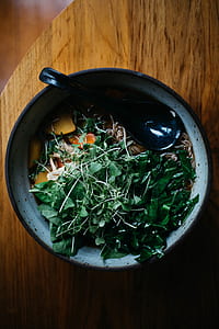 white ceramic bowl thumbnail