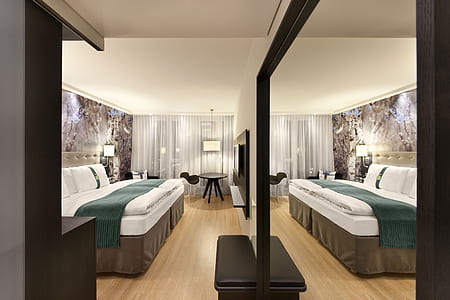 white mattress thumbnail