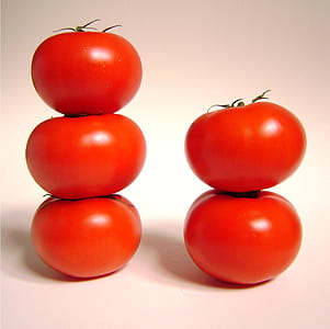 five red tomatoes thumbnail