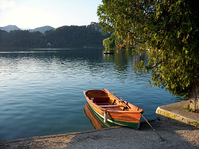 orange and green boat thumbnail