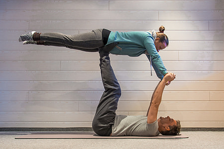 man lifting woman thumbnail