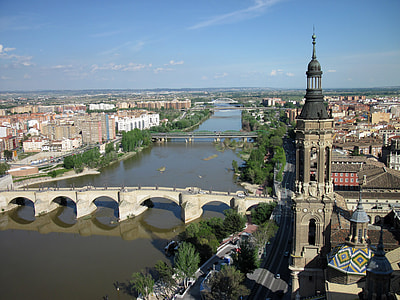 Puente de Piedra City View in Zaragoza, Spain thumbnail