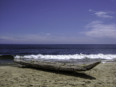 A catamaran on the beach in Chennai, India thumbnail