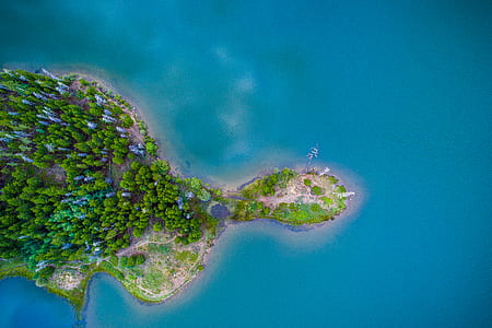 bird's eye photography of island thumbnail