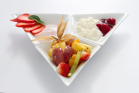 slice fruit dish on plate thumbnail