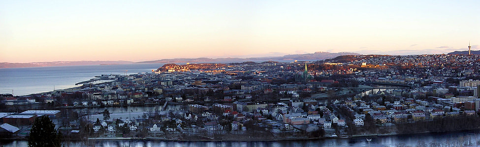 Panoramic Cityscape of Trondheim thumbnail