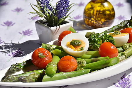 asparagus salad with egg thumbnail