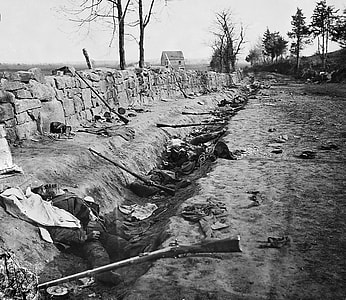 Confederate dead overrun at Marye's Heights in the American Civil War thumbnail