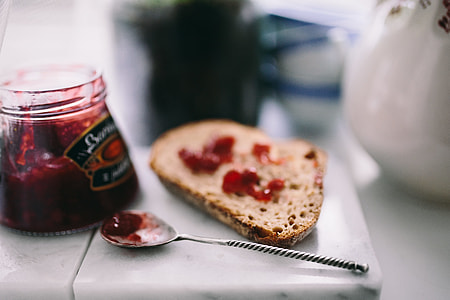 Preparing breakfast thumbnail