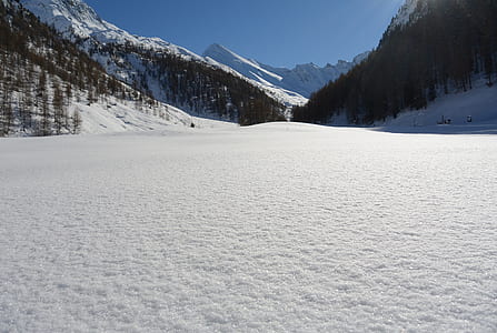 photo of mountains covered by snow thumbnail
