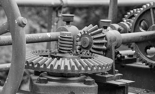 black metal engine part thumbnail